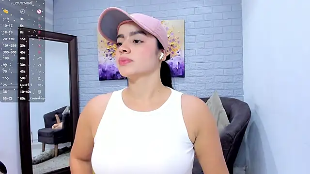 Snapshot of Paula_Desousa chatting on 28, 4, 2026 Paula Desousa online show from 28, 4, 2026