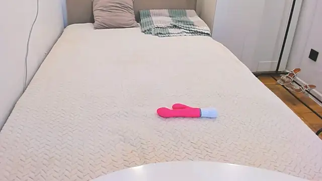 Snapshot of liloneforyou chatting on 1, 2, 2026 liloneforyou online show from 1, 2, 2026