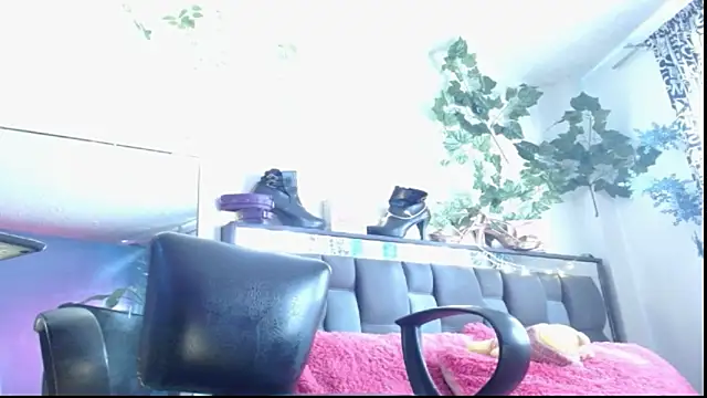 DULCE ZOE online show from 12, 3, 2025