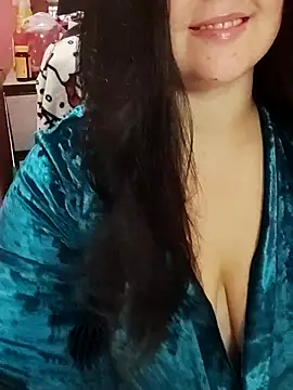 Snapshot of ErikaVlovely chatting on 22, 10, 2025 ErikaVlovely online show from 22, 10, 2025