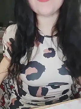 Snapshot of ErikaVlovely chatting on 3, 3, 2026 ErikaVlovely online show from 3, 3, 2026