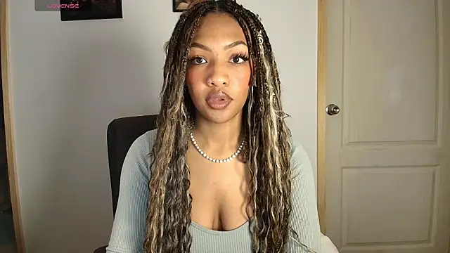 Snapshot of im_alivys_ chatting on 17, 7, 2026 im alivys online show from 17, 7, 2026