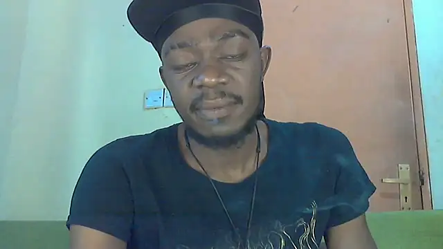 Snapshot of BIGDICKMULLAH chatting on 7, 10, 2025 BIGDICKMULLAH online show from 7, 10, 2025