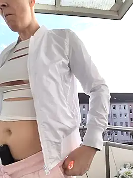 Snapshot of DarleenHot chatting on 10, 2, 2026 DarleenHot online show from 10, 2, 2026