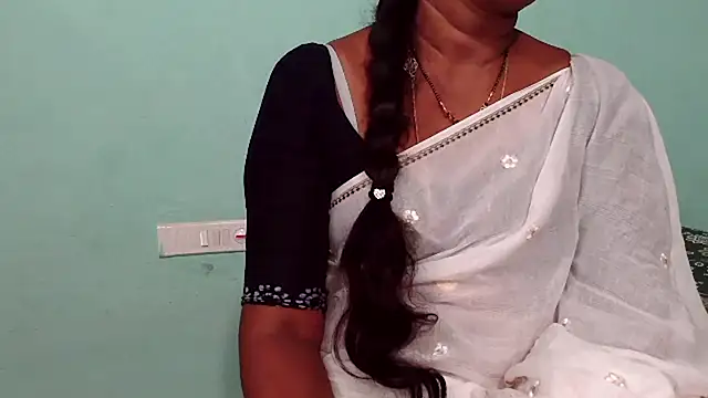 Snapshot of shrutitelugu69 chatting on 3, 2, 2026 shrutitelugu69 online show from 3, 2, 2026