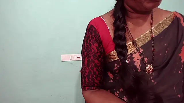 Snapshot of shrutitelugu69 chatting on 11, 2, 2026 shrutitelugu69 online show from 11, 2, 2026