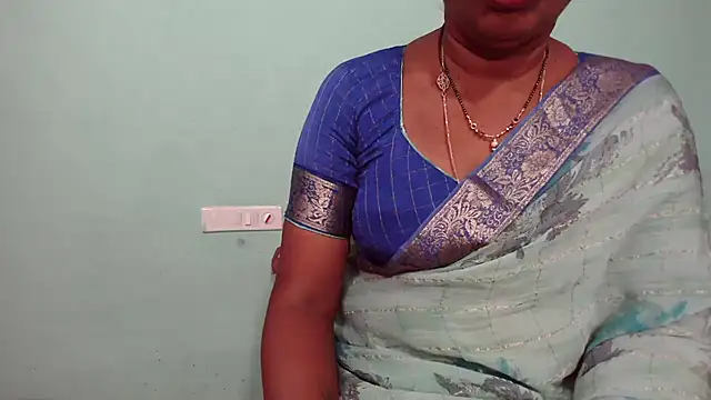 Snapshot of shrutitelugu69 chatting on 15, 2, 2026 shrutitelugu69 online show from 15, 2, 2026