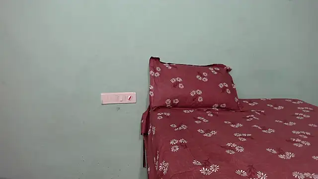 Snapshot of shrutitelugu69 chatting on 18, 2, 2026 shrutitelugu69 online show from 18, 2, 2026