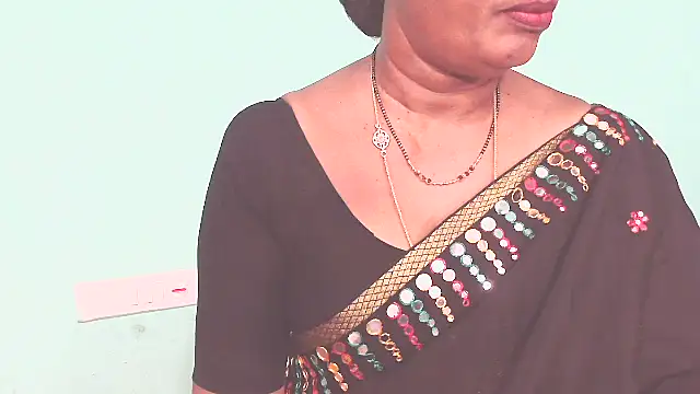 Snapshot of shrutitelugu69 chatting on 15, 4, 2026 shrutitelugu69 online show from 15, 4, 2026