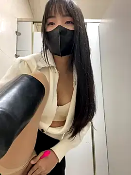 Snapshot of Asia-Lynn chatting on 3, 12, 2024 Asia-Lynn online show from 3, 12, 2024