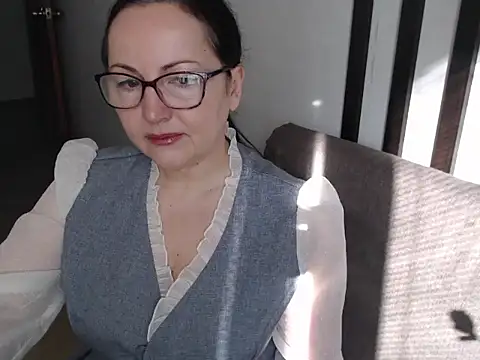 Alma44 online show from 11, 3, 2026