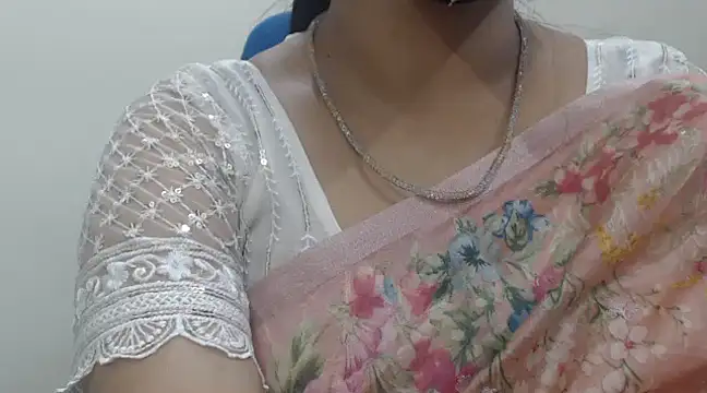 Snapshot of Lovely_Siri_23 chatting on 13, 2, 2025 Lovely Siri 23 online show from 13, 2, 2025