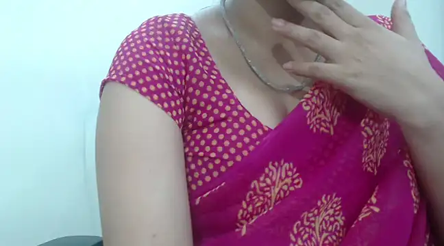 Snapshot of Lovely_Siri_23 chatting on 21, 2, 2025 Lovely Siri 23 online show from 21, 2, 2025