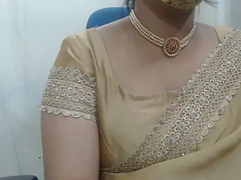 Snapshot of Lovely_Siri_23 chatting on 18, 11, 2025 Lovely Siri 23 online show from 18, 11, 2025