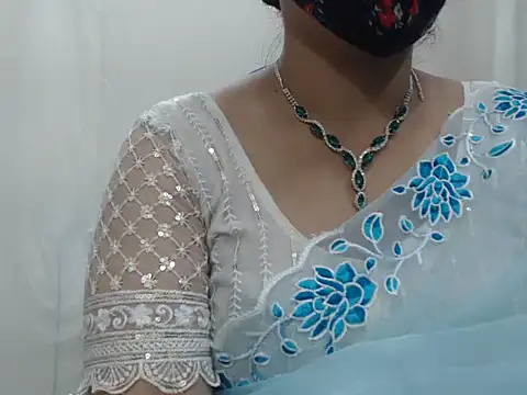 Snapshot of Lovely_Siri_23 chatting on 4, 12, 2025 Lovely Siri 23 online show from 4, 12, 2025