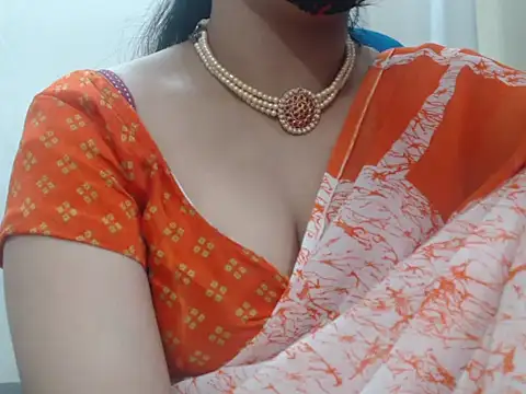 Snapshot of Lovely_Siri_23 chatting on 15, 12, 2025 Lovely Siri 23 online show from 15, 12, 2025