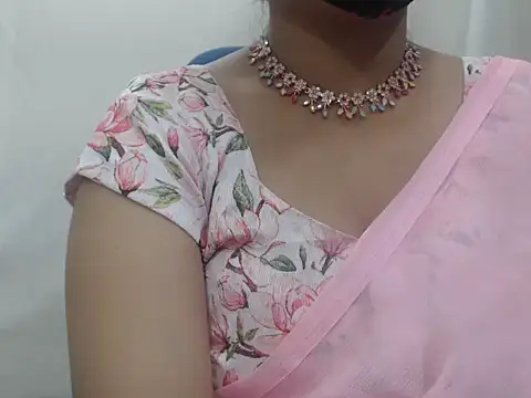 Snapshot of Lovely_Siri_23 chatting on 22, 12, 2025 Lovely Siri 23 online show from 22, 12, 2025