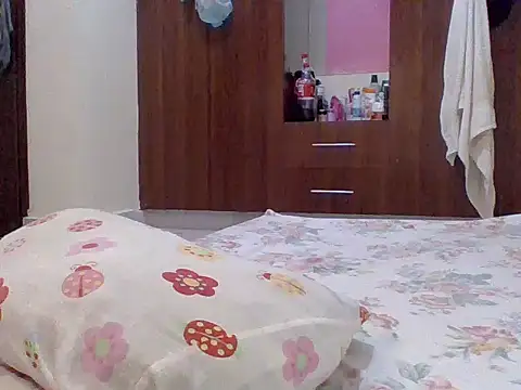 sweet-fancy online show from 28, 10, 2025