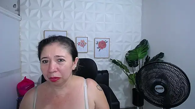 Valentinaa mature online show from 20, 2, 2025