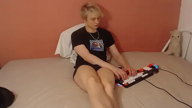 Oliver sweet  online show from 15, 4, 2026