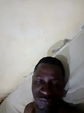 Snapshot of pesaonge chatting on 2, 12, 2025 pesaonge online show from 2, 12, 2025