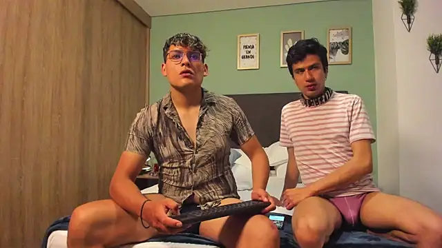 dom2travelersss online show from 9, 1, 2025