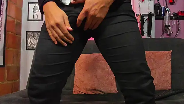 dom2travelersss online show from 17, 3, 2025