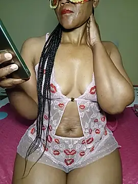 Snapshot of BabySweetDee chatting on 18, 6, 2026 BabySweetDee online show from 18, 6, 2026