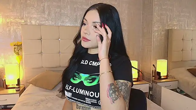 Snapshot of Baby_Venuss chatting on 31, 12, 2024 Baby Venuss online show from 31, 12, 2024