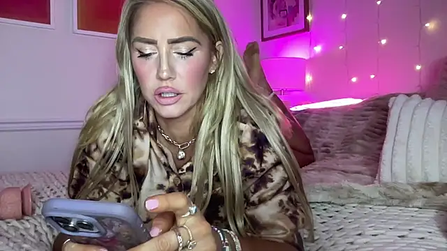 Fitnessbabe69 online show from 5, 2, 2026