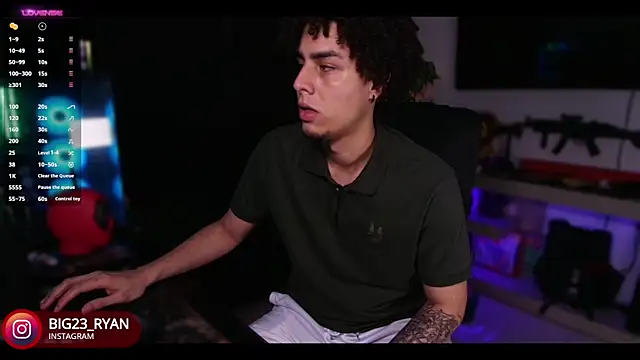 Snapshot of bigryann23 chatting on 26, 1, 2025 bigryann23 online show from 26, 1, 2025